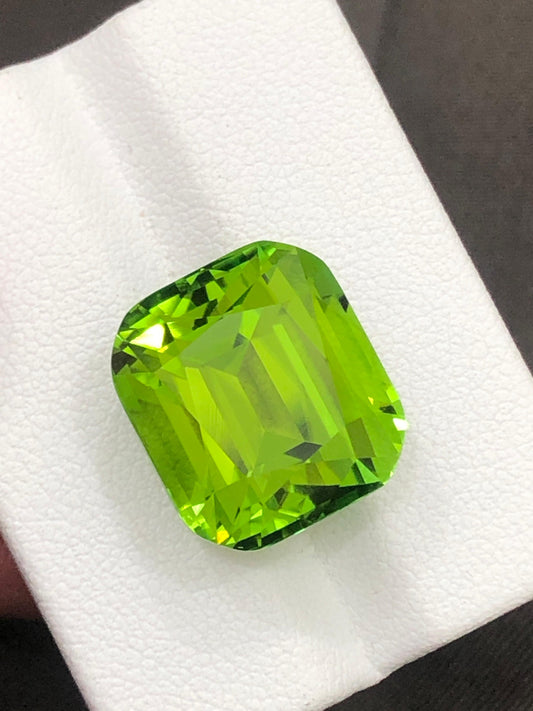 21.50 Carats Apple Green Tourmaline